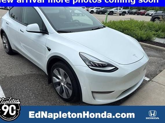 TESLA MODEL Y 2022 7SAYGDEE8NF439307 image